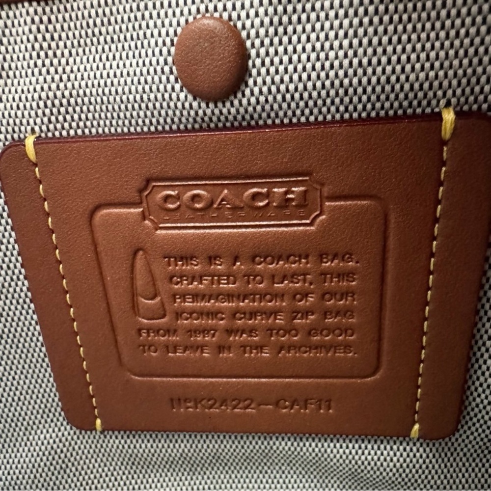 Coach Curve Zip Shoulder Bag Set - Picture 9 of 13